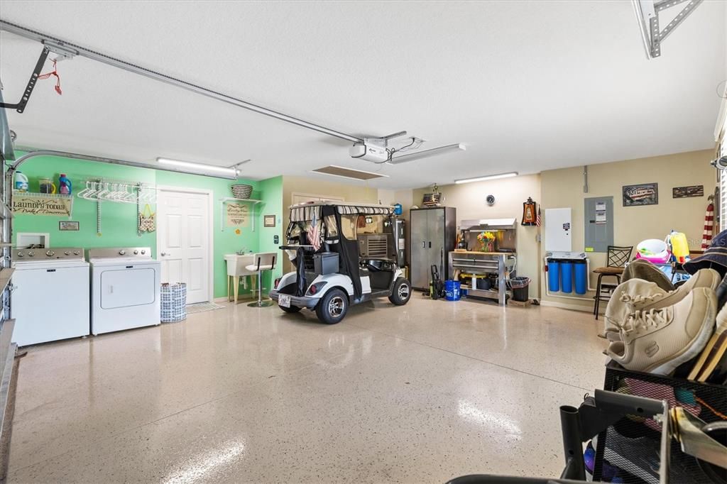 Active With Contract: $489,900 (3 beds, 2 baths, 1695 Square Feet)