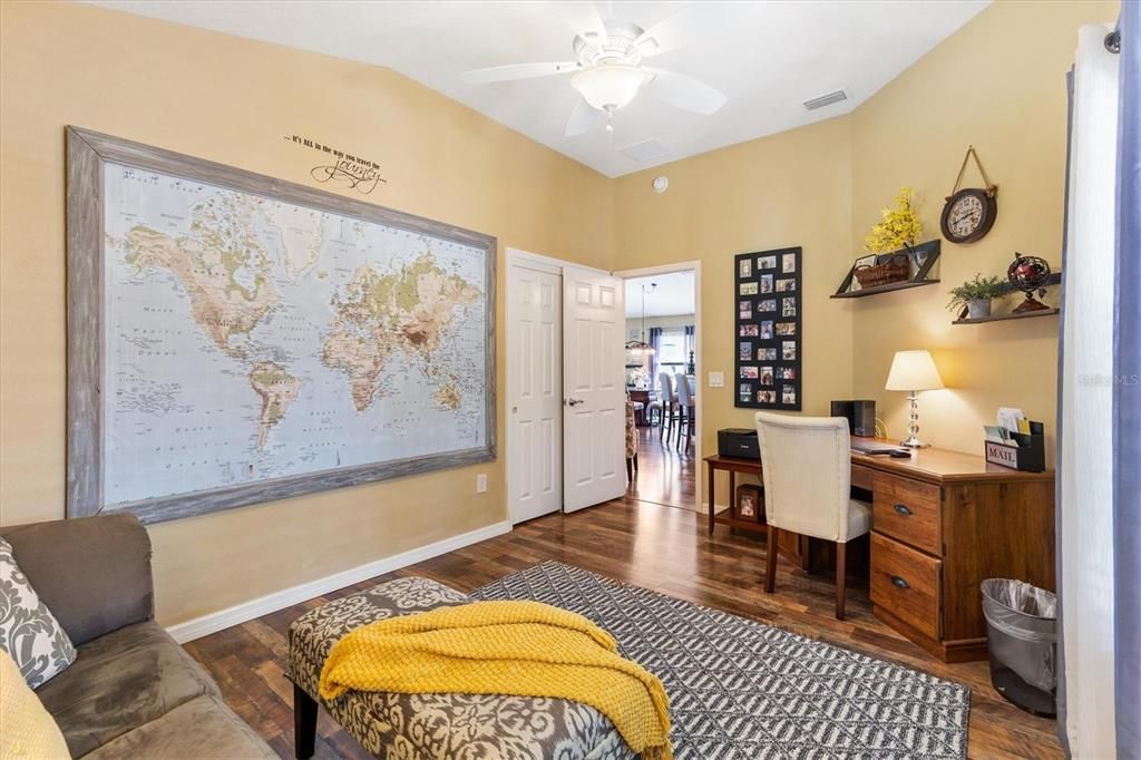 Active With Contract: $489,900 (3 beds, 2 baths, 1695 Square Feet)