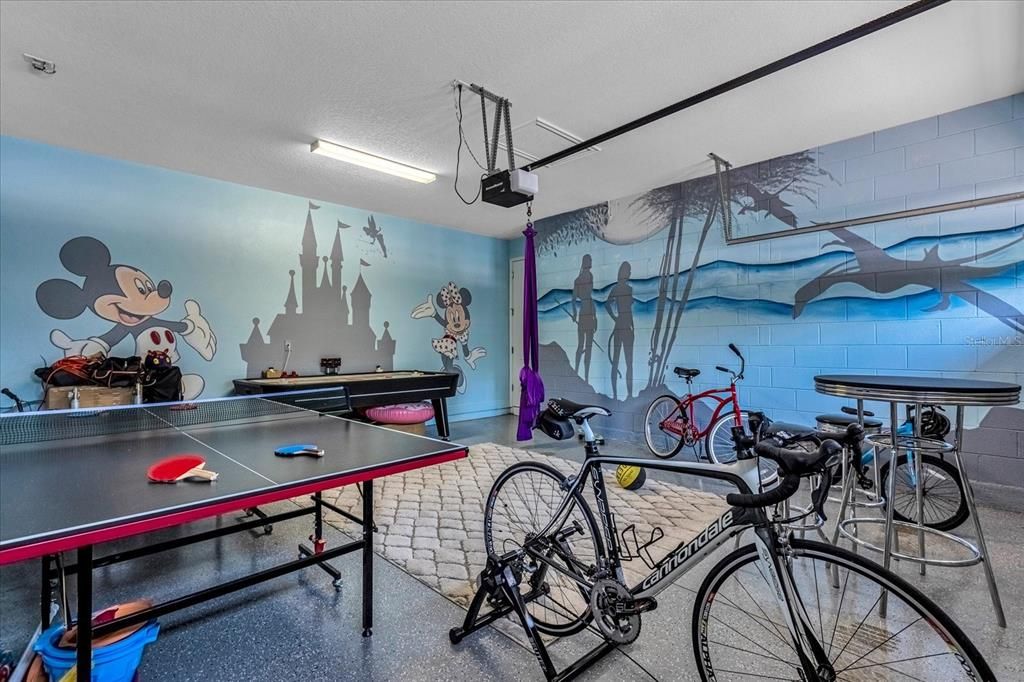 合同活跃: $524,000 (5 贝兹, 5 浴室, 2579 平方英尺)