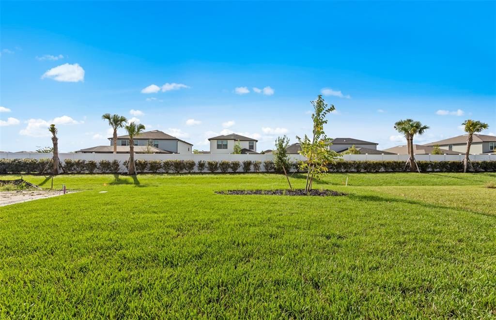 Active With Contract: $339,990 (3 beds, 2 baths, 1662 Square Feet)