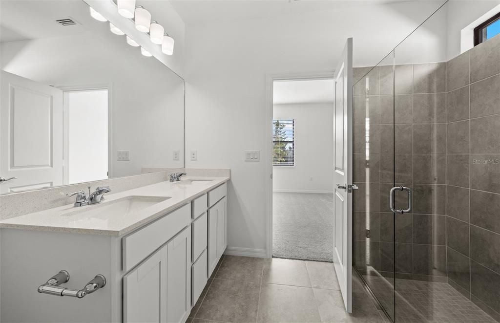 Active With Contract: $339,990 (3 beds, 2 baths, 1662 Square Feet)