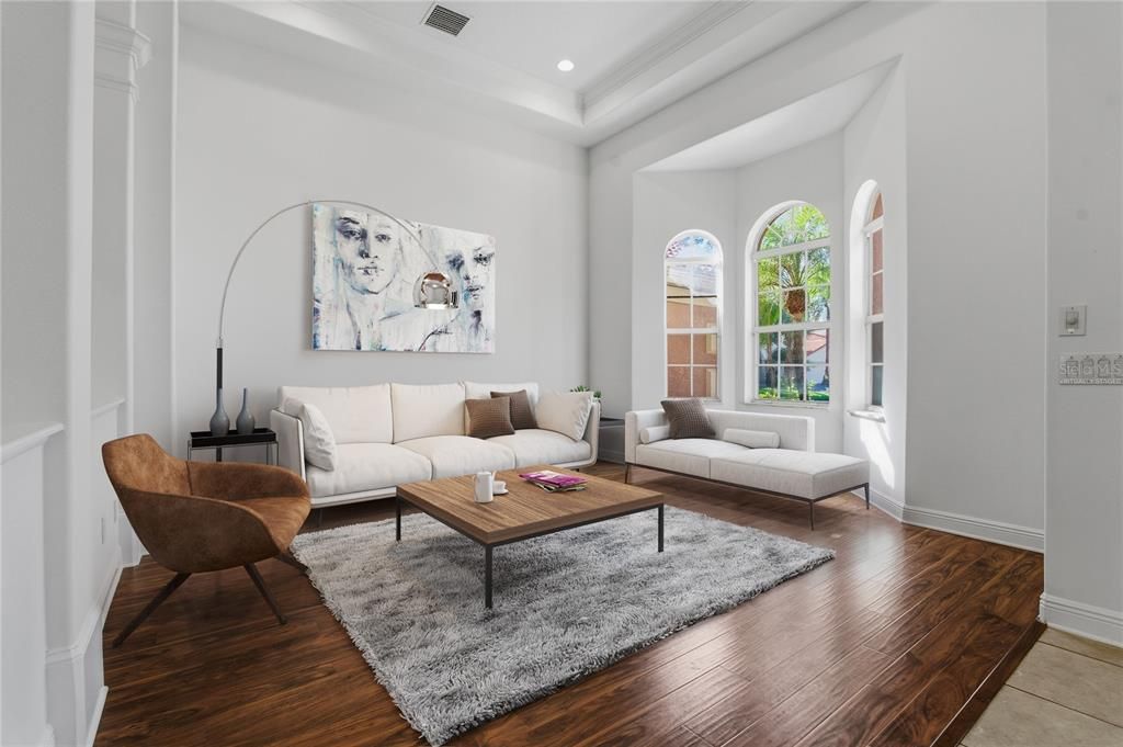 Activo con contrato: $825,000 (4 camas, 4 baños, 3811 Pies cuadrados)