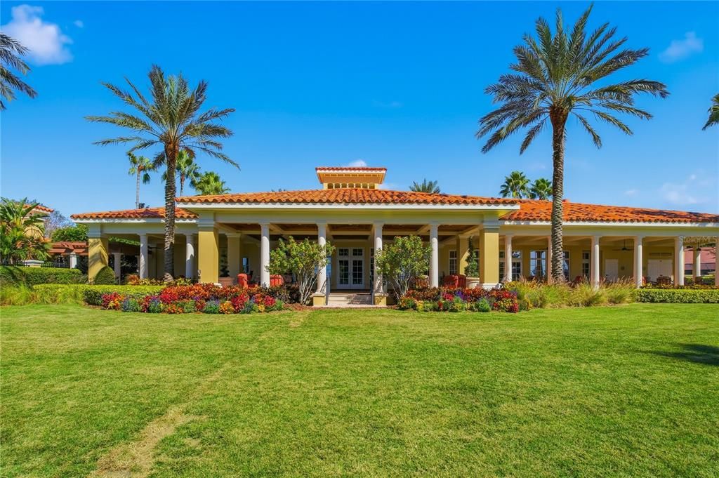 Activo con contrato: $825,000 (4 camas, 4 baños, 3811 Pies cuadrados)