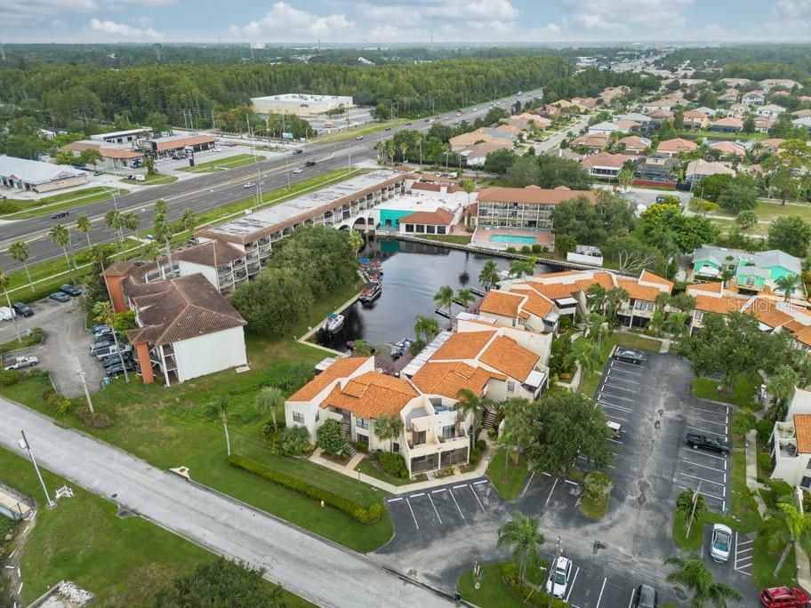 For Sale: $195,000 (2 beds, 2 baths, 975 Square Feet)