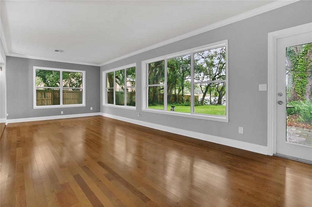 На продажу: $565,000 (3 спален, 3 ванн, 1907 Квадратных фут)