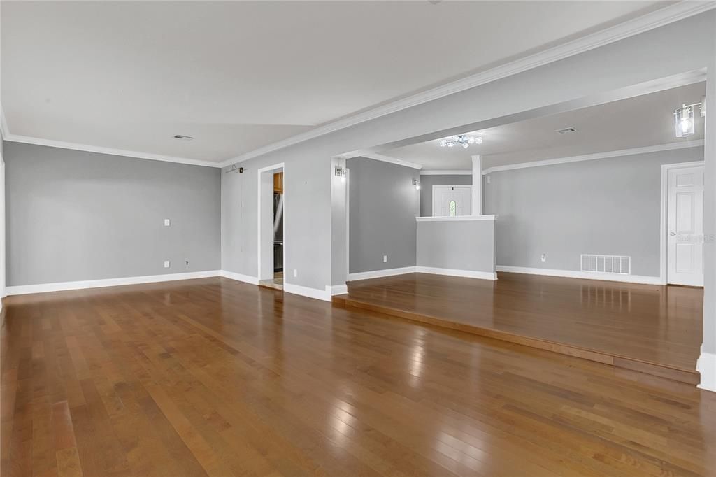 На продажу: $565,000 (3 спален, 3 ванн, 1907 Квадратных фут)