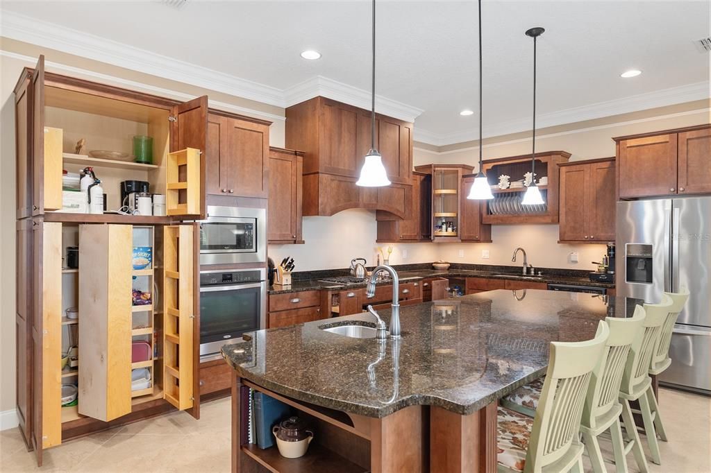 Active With Contract: $499,000 (3 beds, 3 baths, 3371 Square Feet)