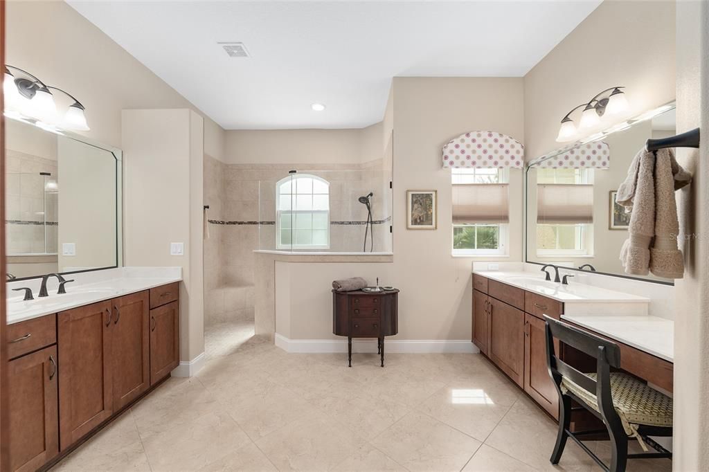 Active With Contract: $499,000 (3 beds, 3 baths, 3371 Square Feet)