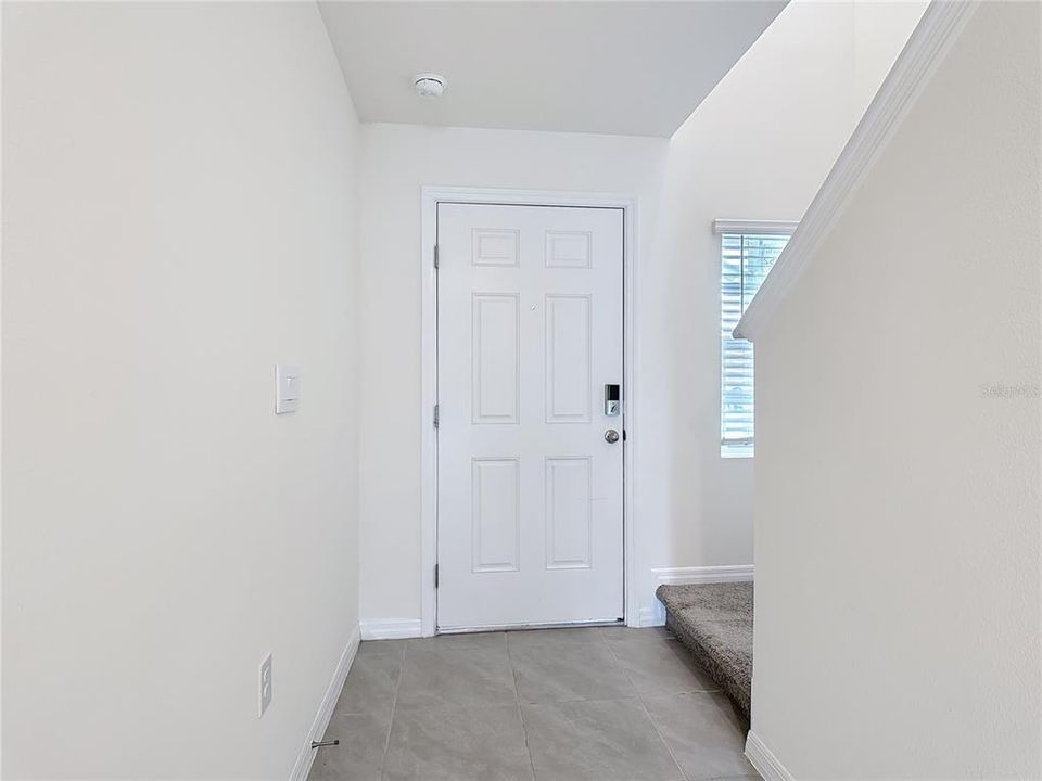 For Rent: $1,900 (3 beds, 2 baths, 1452 Square Feet)