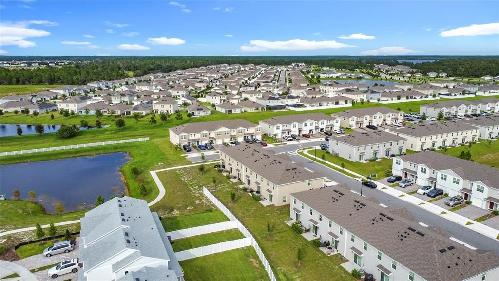 For Rent: $1,900 (3 beds, 2 baths, 1452 Square Feet)