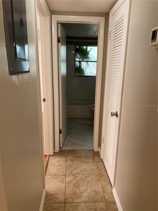 For Rent: $1,150 (1 beds, 1 baths, 450 Square Feet)