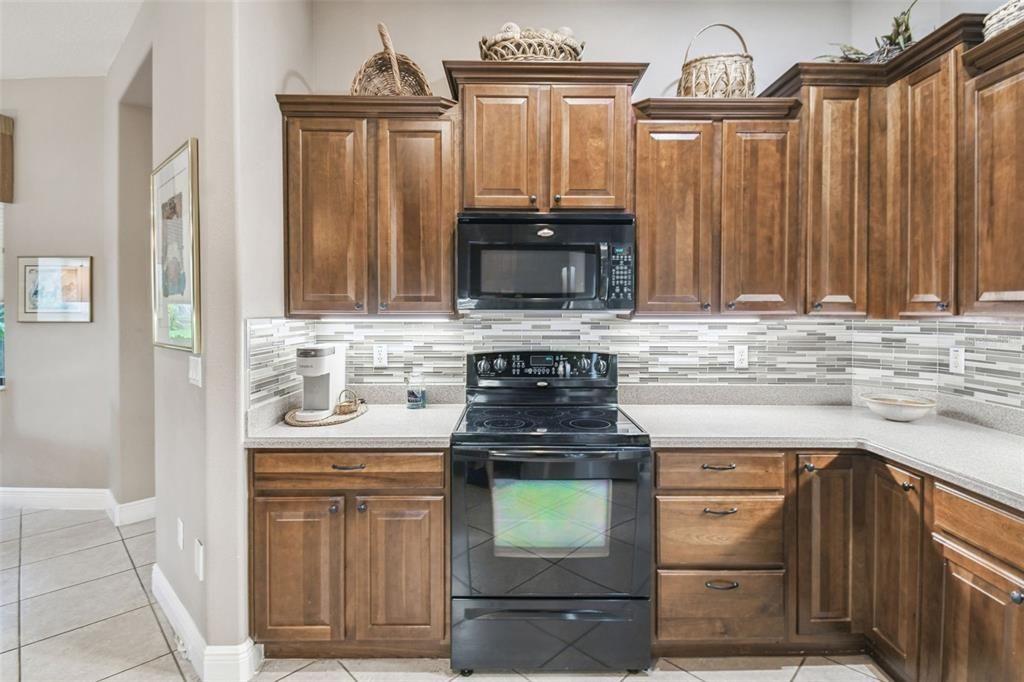 На продажу: $429,000 (2 спален, 2 ванн, 2379 Квадратных фут)