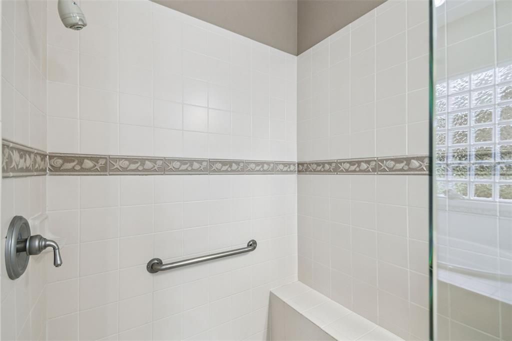 На продажу: $429,000 (2 спален, 2 ванн, 2379 Квадратных фут)