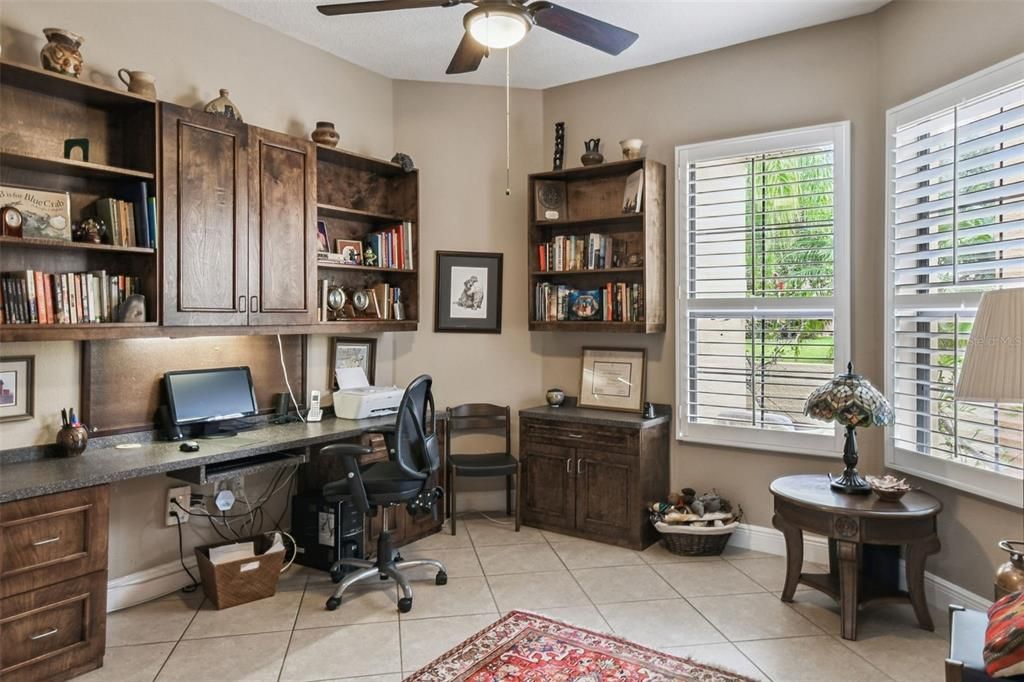 На продажу: $429,000 (2 спален, 2 ванн, 2379 Квадратных фут)