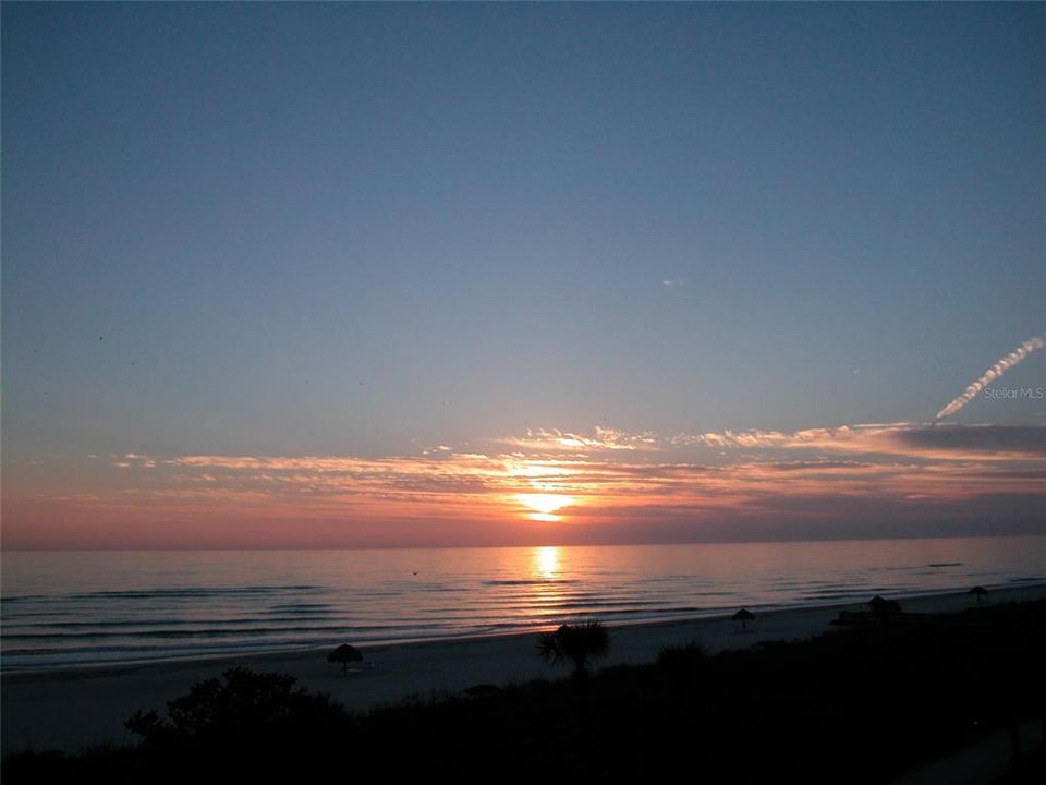 For Sale: $249,900 (2 beds, 2 baths, 1072 Square Feet)