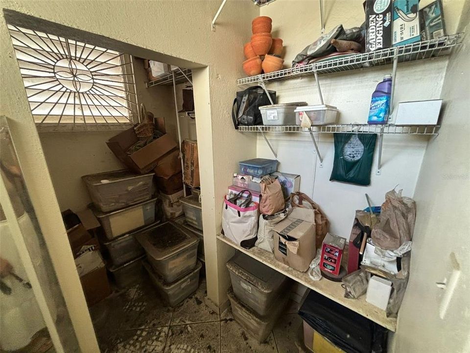 На продажу: $110,000 (1 спален, 1 ванн, 403 Квадратных фут)