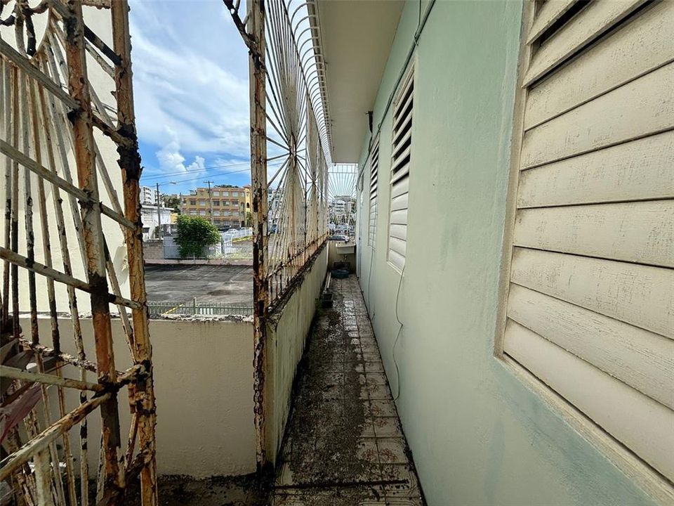 На продажу: $110,000 (1 спален, 1 ванн, 403 Квадратных фут)