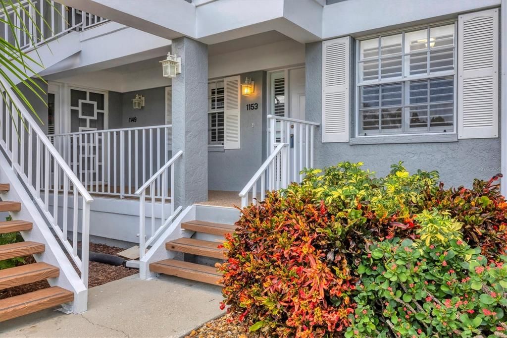 For Sale: $409,000 (2 beds, 2 baths, 1334 Square Feet)