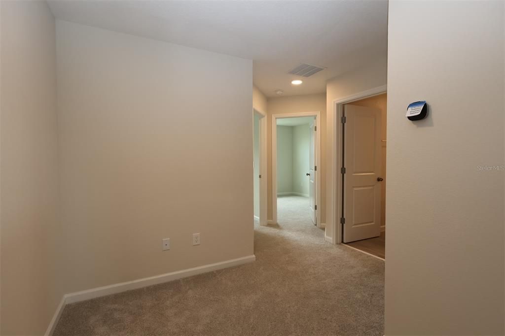 Activo con contrato: $316,990 (3 camas, 2 baños, 1379 Pies cuadrados)