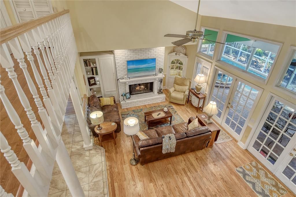 Activo con contrato: $598,000 (3 camas, 2 baños, 2178 Pies cuadrados)