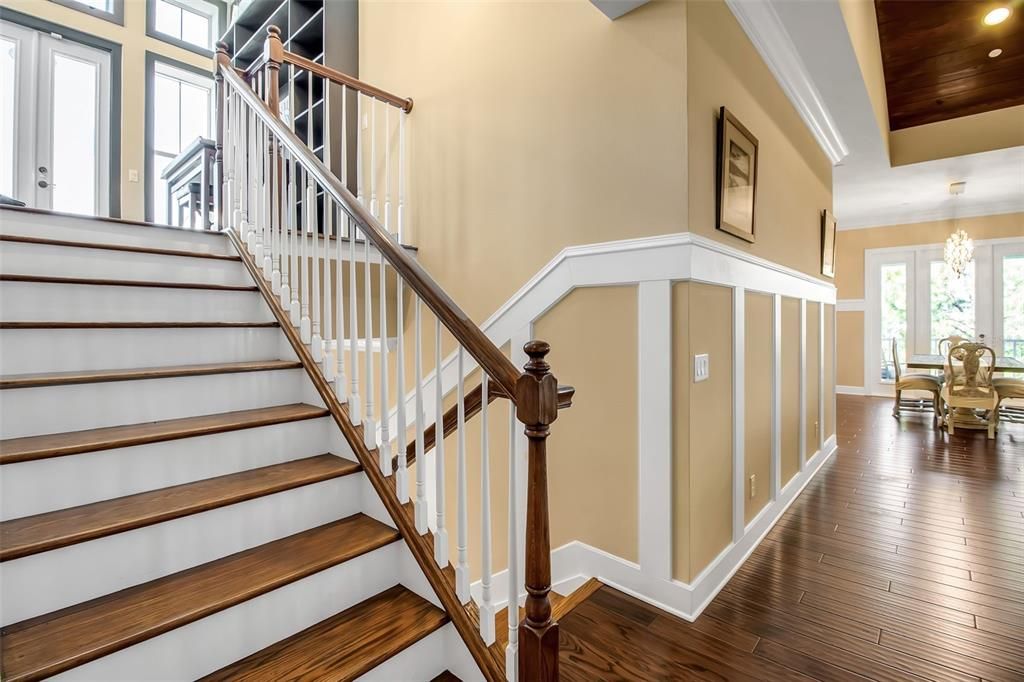 For Sale: $1,399,000 (3 beds, 3 baths, 2962 Square Feet)