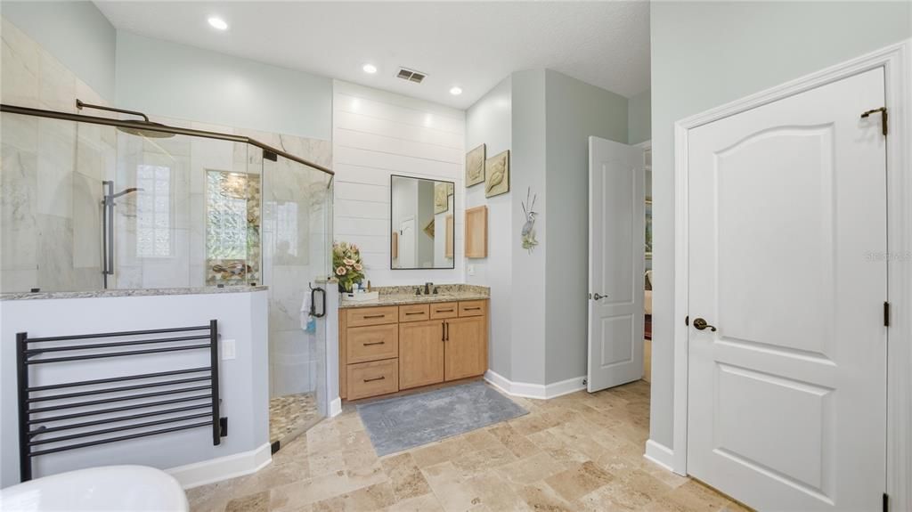 待售: $1,050,000 (5 贝兹, 3 浴室, 2760 平方英尺)