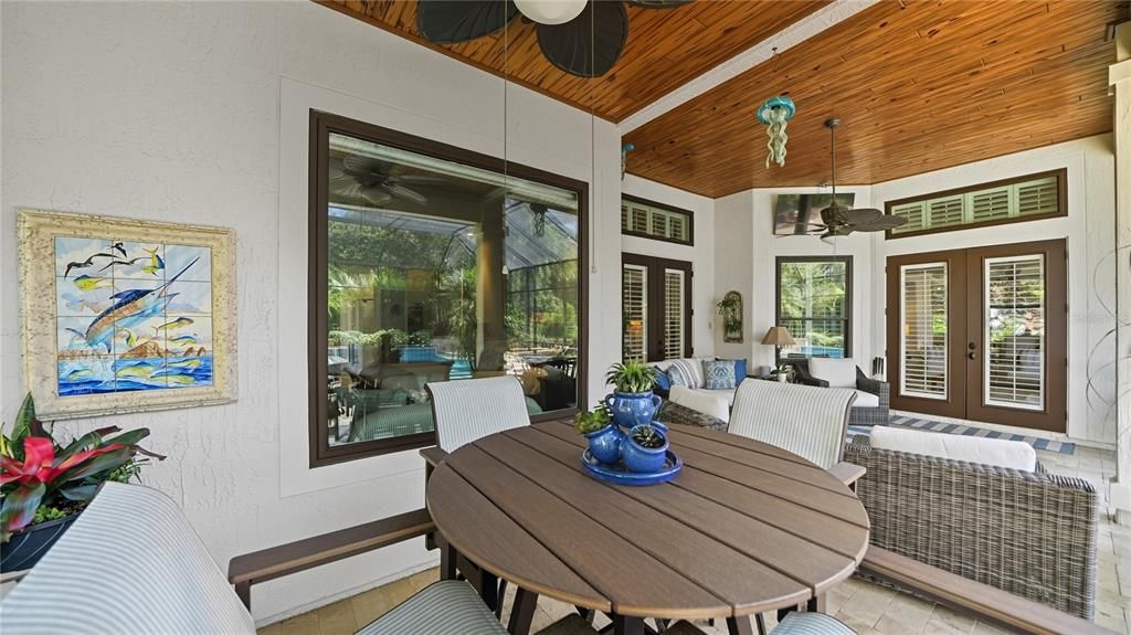 待售: $1,050,000 (5 贝兹, 3 浴室, 2760 平方英尺)