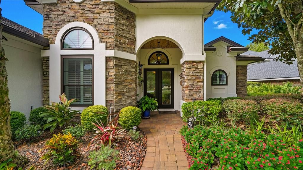 待售: $1,050,000 (5 贝兹, 3 浴室, 2760 平方英尺)