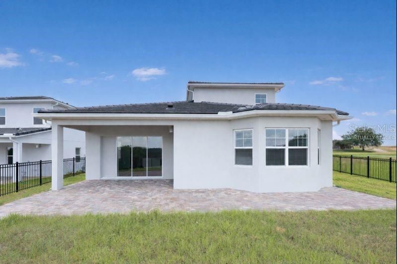 En Renta: $5,600 (5 camas, 3 baños, 3092 Pies cuadrados)