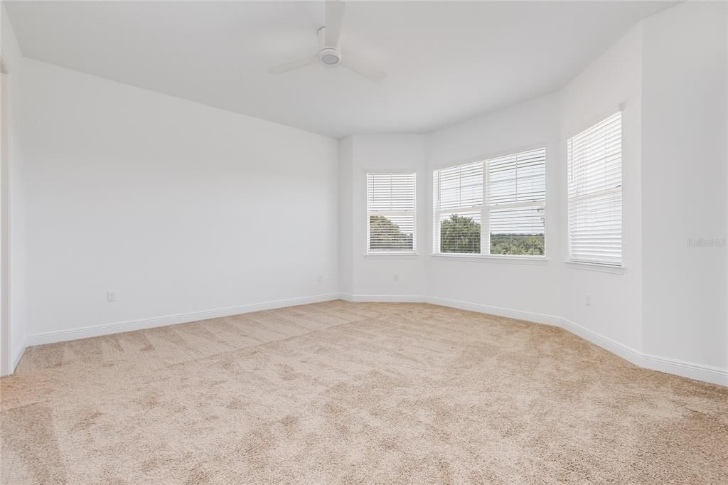 En Renta: $5,600 (5 camas, 3 baños, 3092 Pies cuadrados)