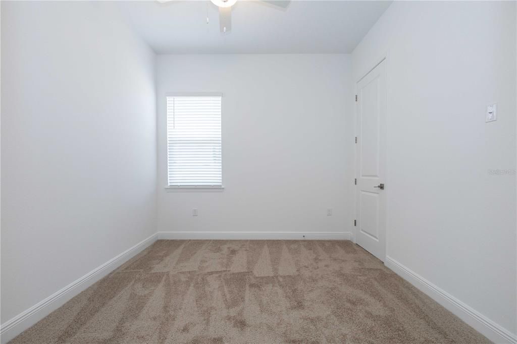 En Renta: $5,600 (5 camas, 3 baños, 3092 Pies cuadrados)