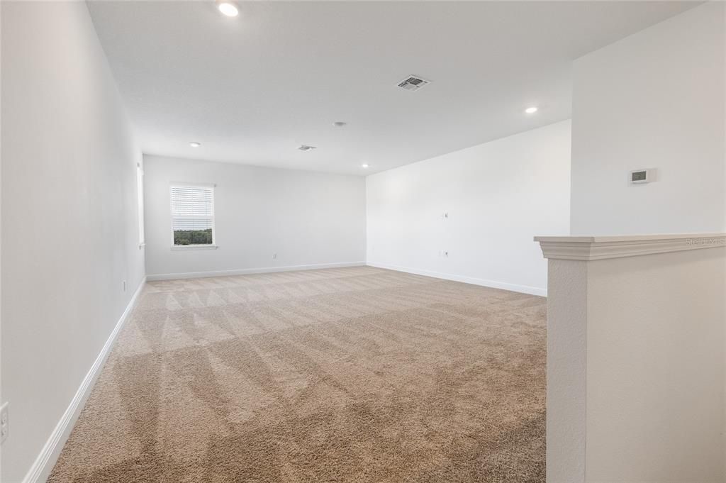 En Renta: $5,600 (5 camas, 3 baños, 3092 Pies cuadrados)