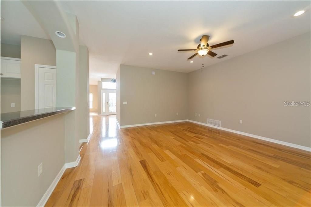 En Renta: $2,500 (3 camas, 2 baños, 1879 Pies cuadrados)