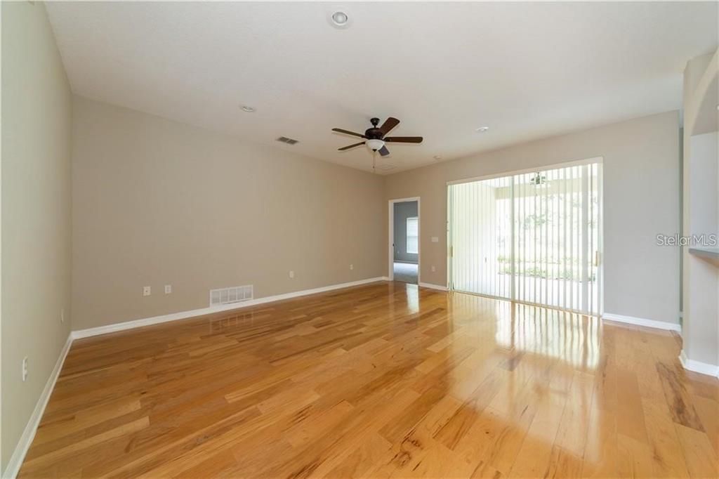 En Renta: $2,500 (3 camas, 2 baños, 1879 Pies cuadrados)