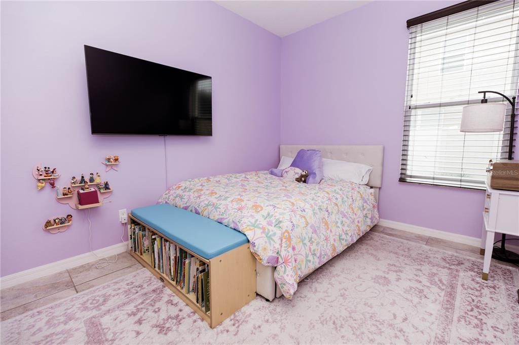 Под контрактом: $520,000 (4 спален, 3 ванн, 2459 Квадратных фут)