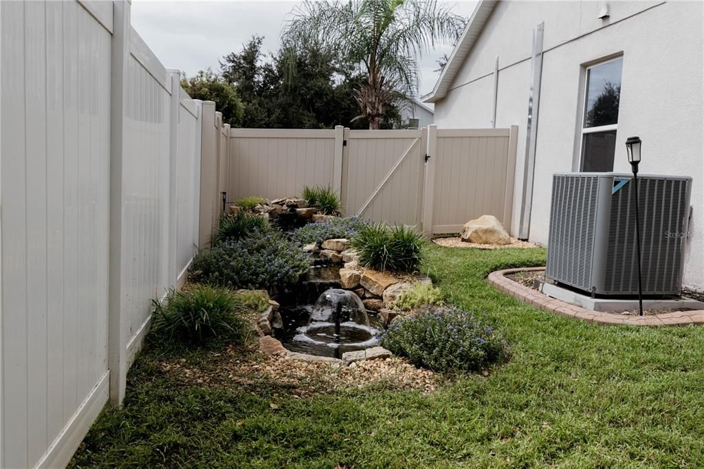 Под контрактом: $520,000 (4 спален, 3 ванн, 2459 Квадратных фут)