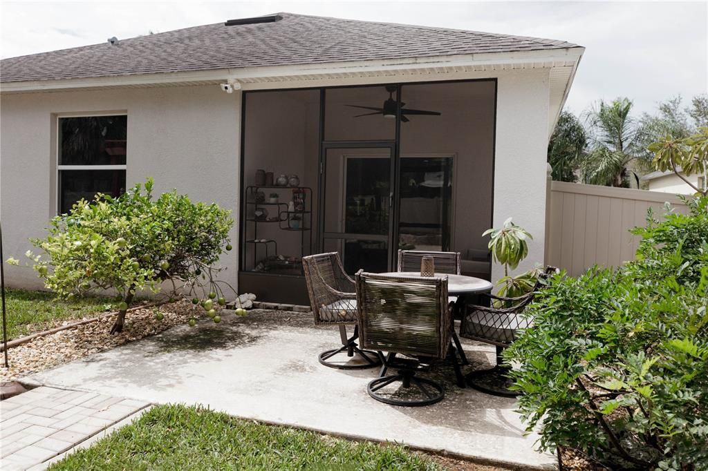 Под контрактом: $520,000 (4 спален, 3 ванн, 2459 Квадратных фут)