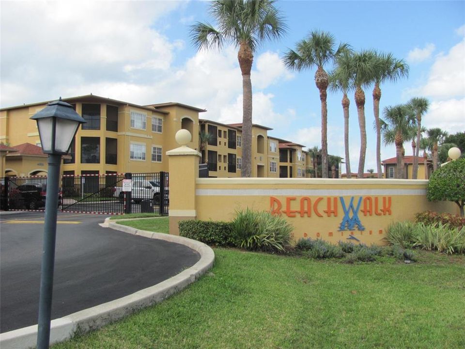 For Rent: $1,400 (1 beds, 1 baths, 656 Square Feet)