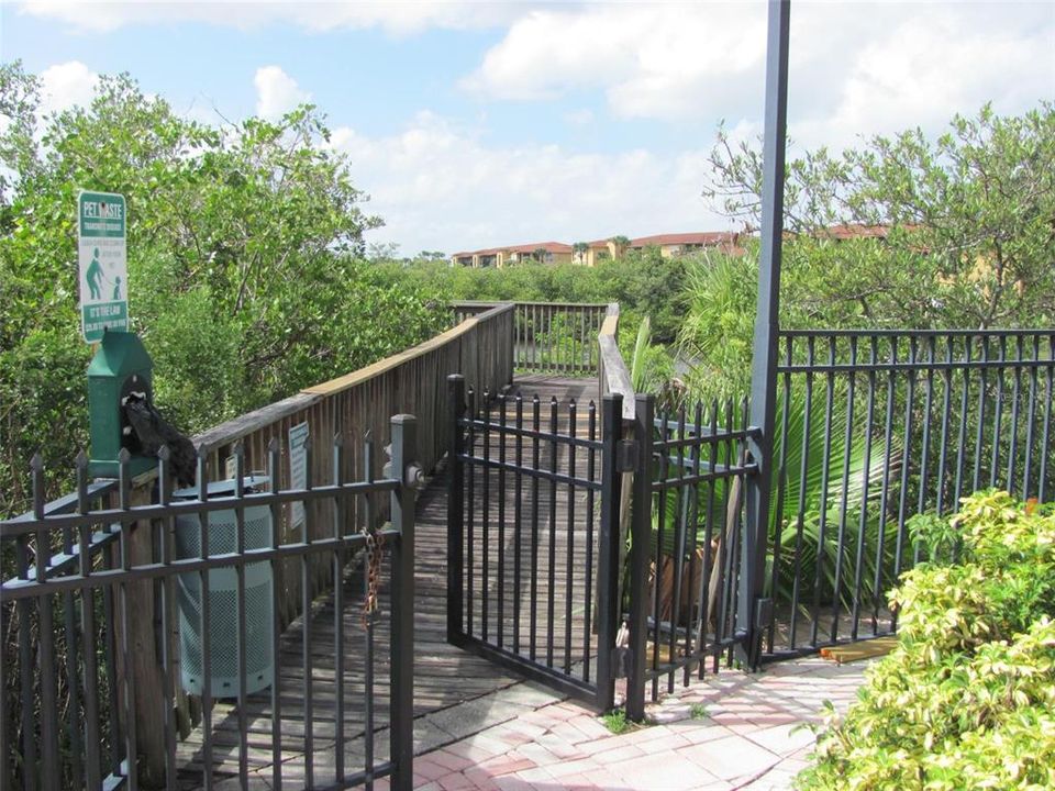 For Rent: $1,400 (1 beds, 1 baths, 656 Square Feet)