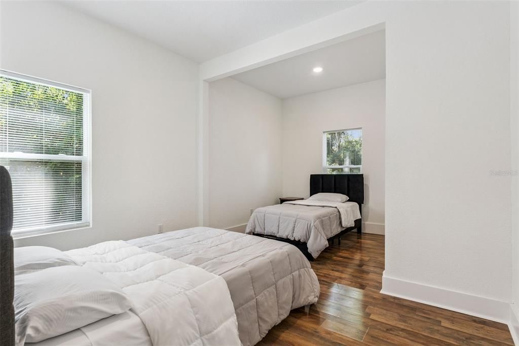 En Venta: $259,000 (2 camas, 2 baños, 1140 Pies cuadrados)