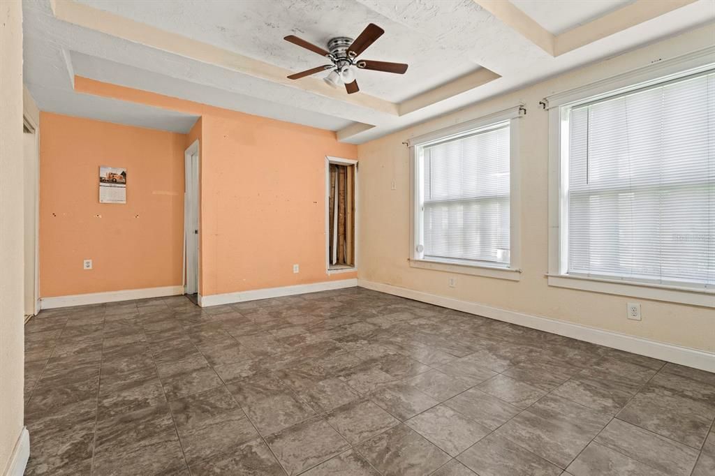 Active With Contract: $240,000 (5 beds, 3 baths, 2166 Square Feet)