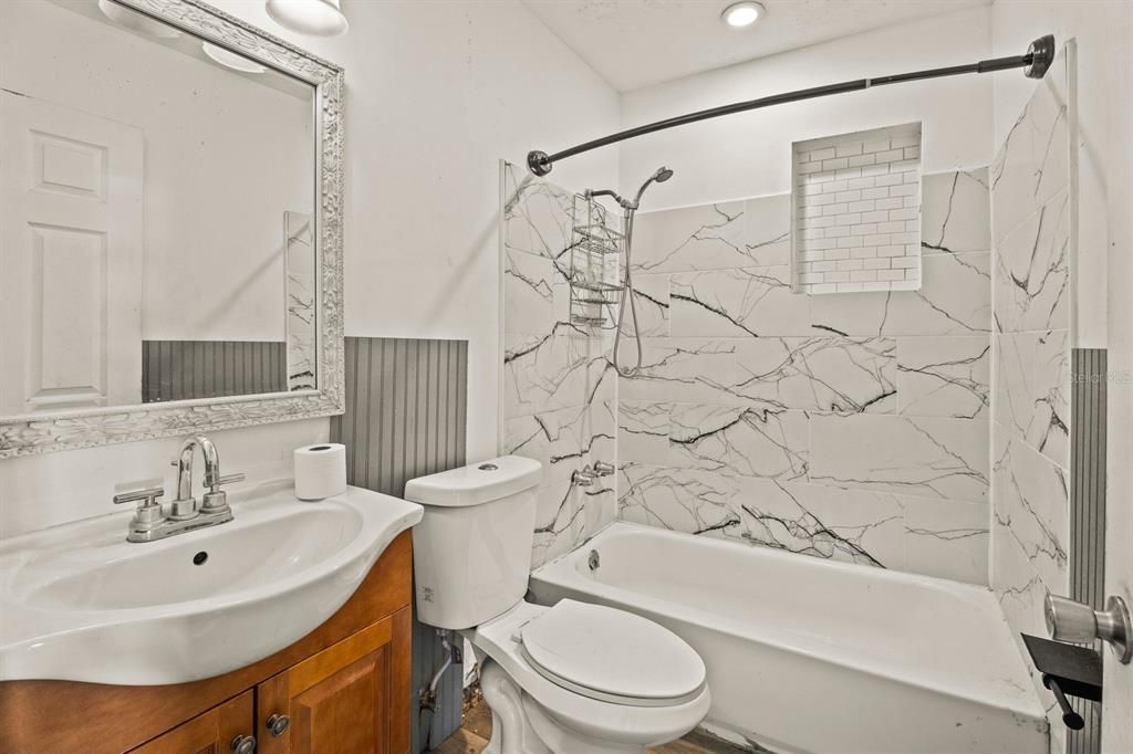 Active With Contract: $240,000 (5 beds, 3 baths, 2166 Square Feet)