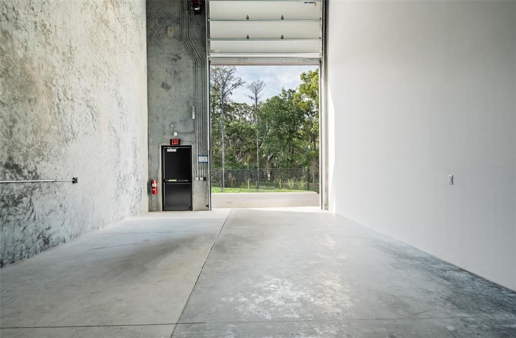 待售: $390,000 (0 贝兹, 0 浴室, 697 平方英尺)