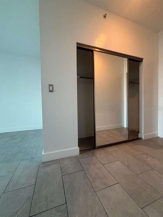 For Sale: $395,000 (1 beds, 1 baths, 826 Square Feet)