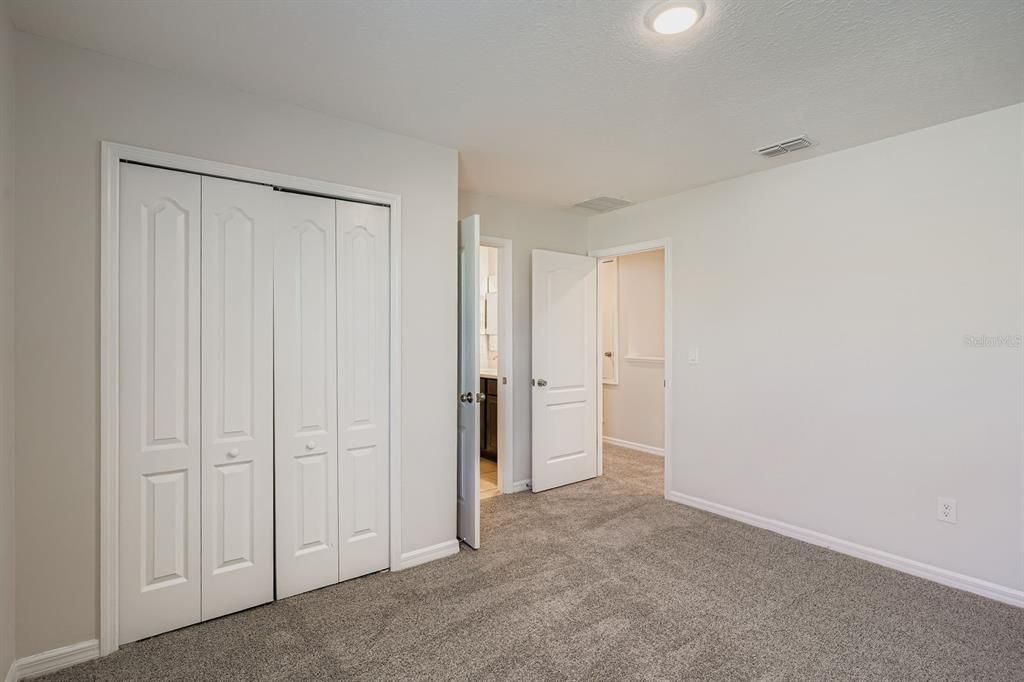 Active With Contract: $289,000 (3 beds, 2 baths, 1758 Square Feet)