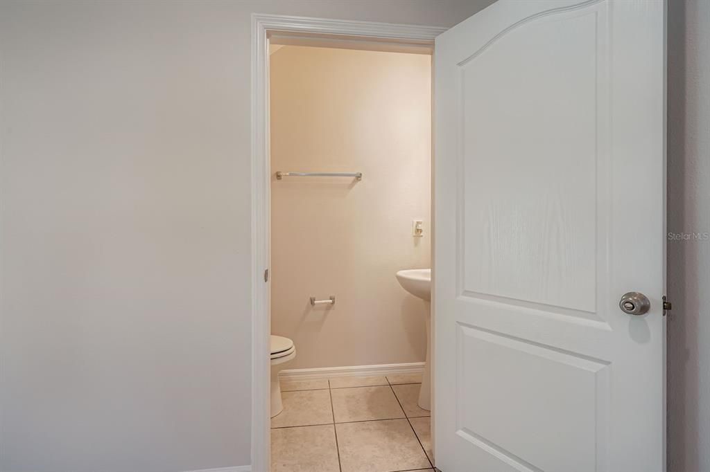 Active With Contract: $289,000 (3 beds, 2 baths, 1758 Square Feet)