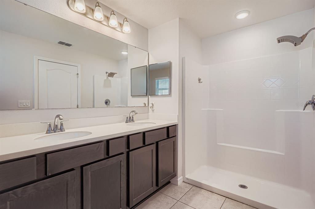 Active With Contract: $289,000 (3 beds, 2 baths, 1758 Square Feet)