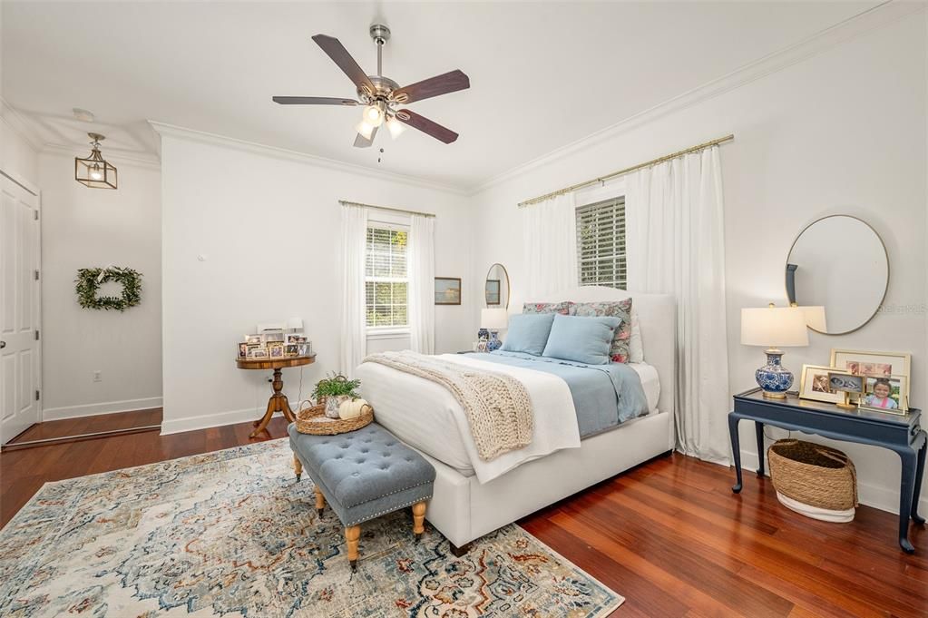 待售: $949,900 (4 贝兹, 4 浴室, 4523 平方英尺)