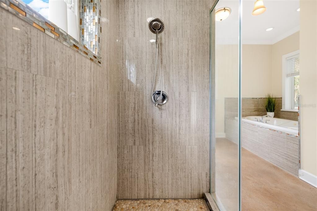 待售: $949,900 (4 贝兹, 4 浴室, 4523 平方英尺)