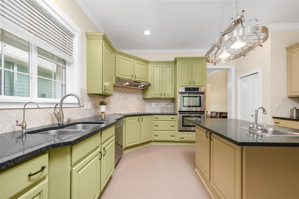 待售: $949,900 (4 贝兹, 4 浴室, 4523 平方英尺)